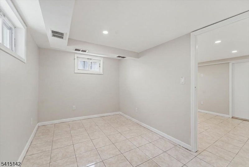 Bonus Room with Closet