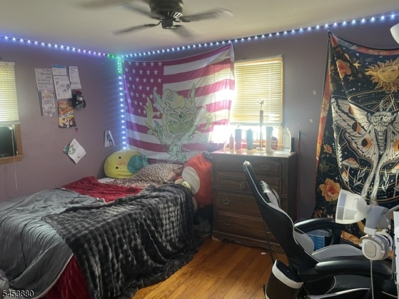 Bed room