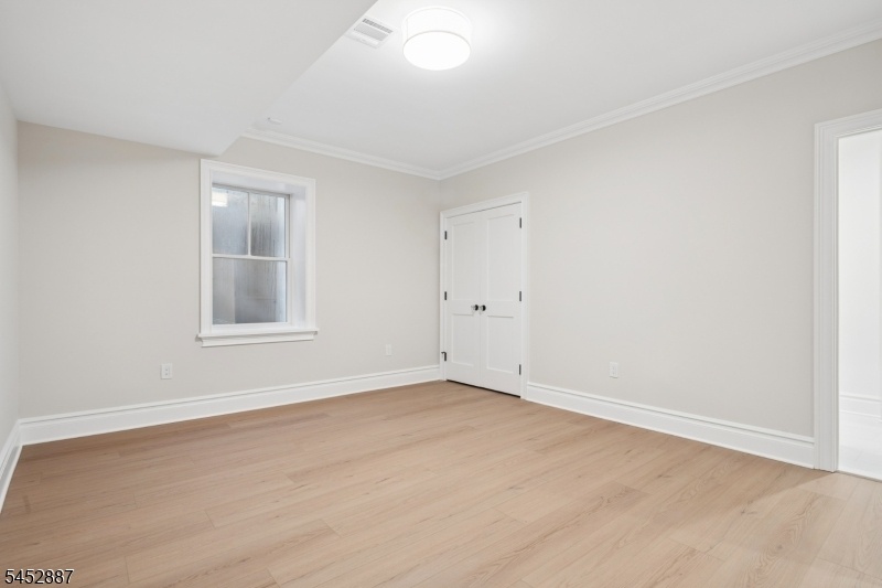 Lower Level Ensuite Bedroom