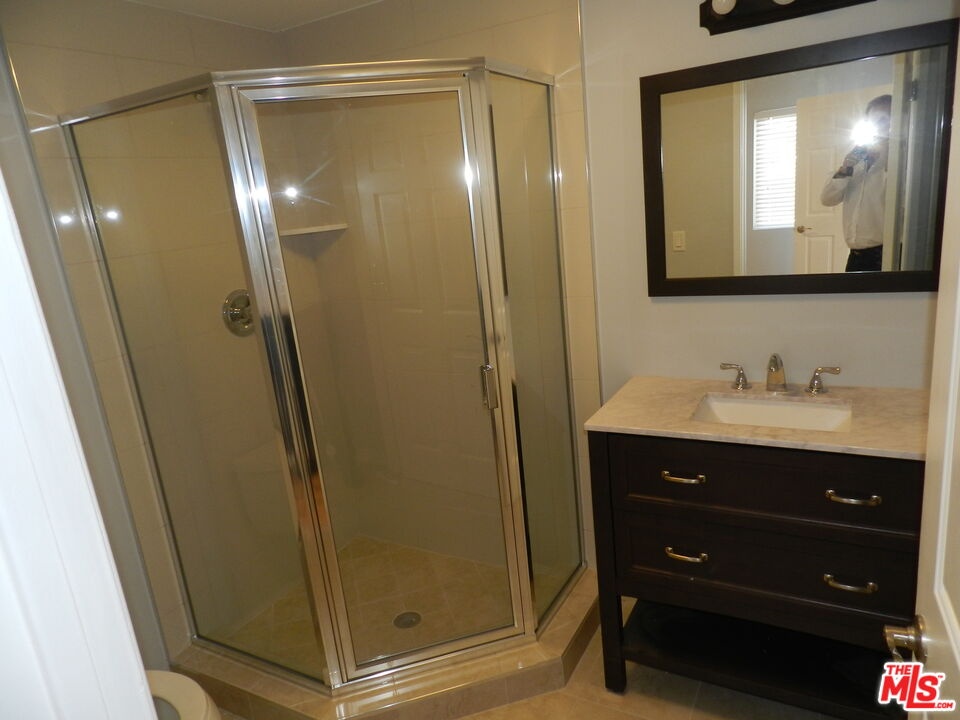 shower-first bed