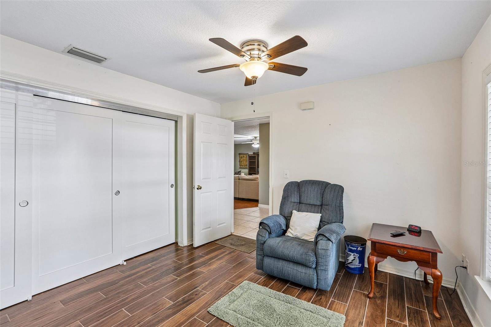 Office or 5th bedroom
