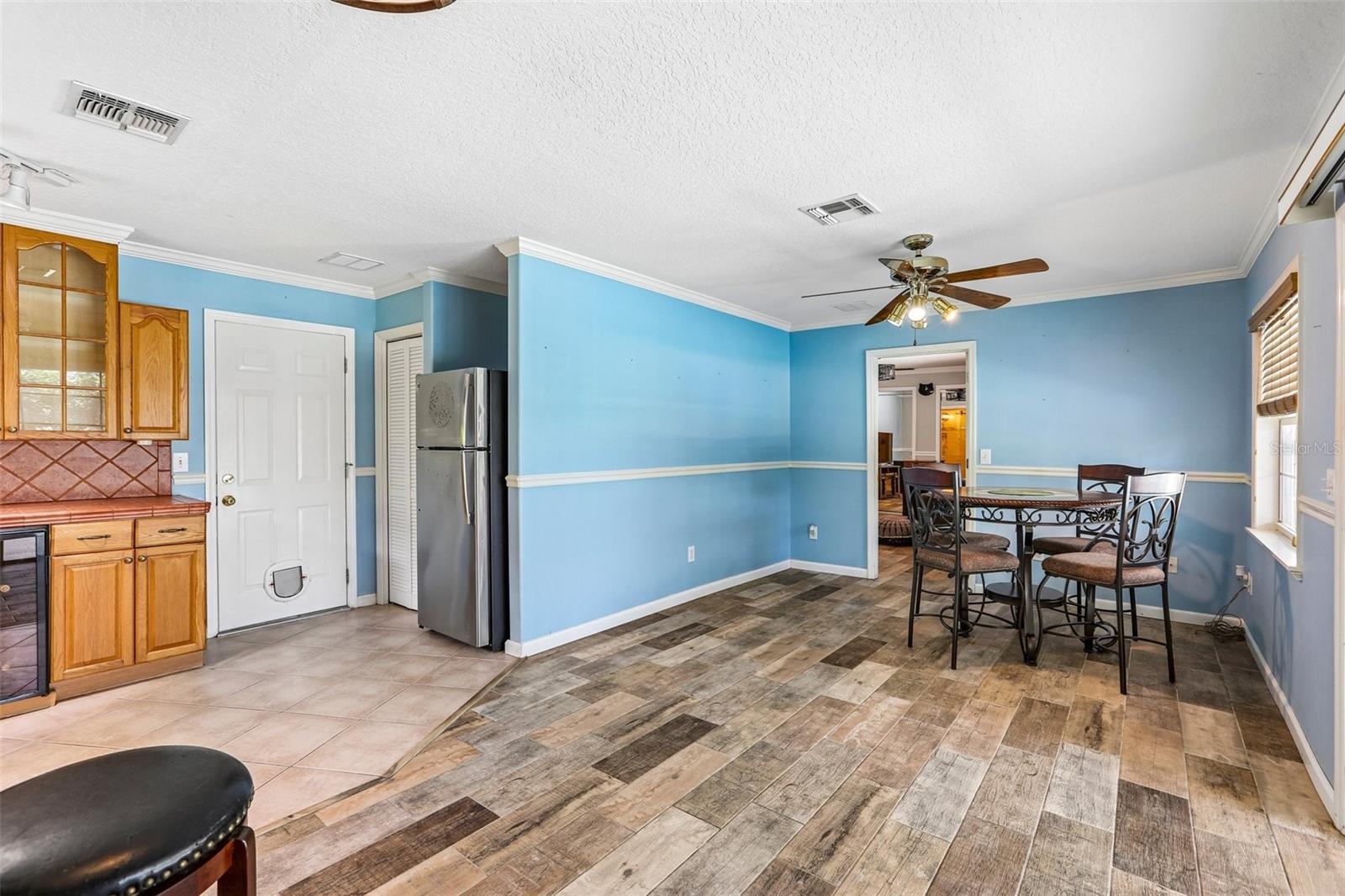 Inlaw dining/living area