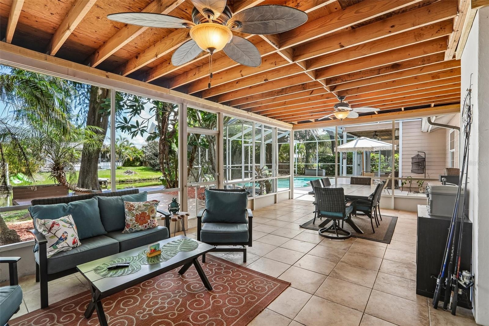 Covered/Screened patio