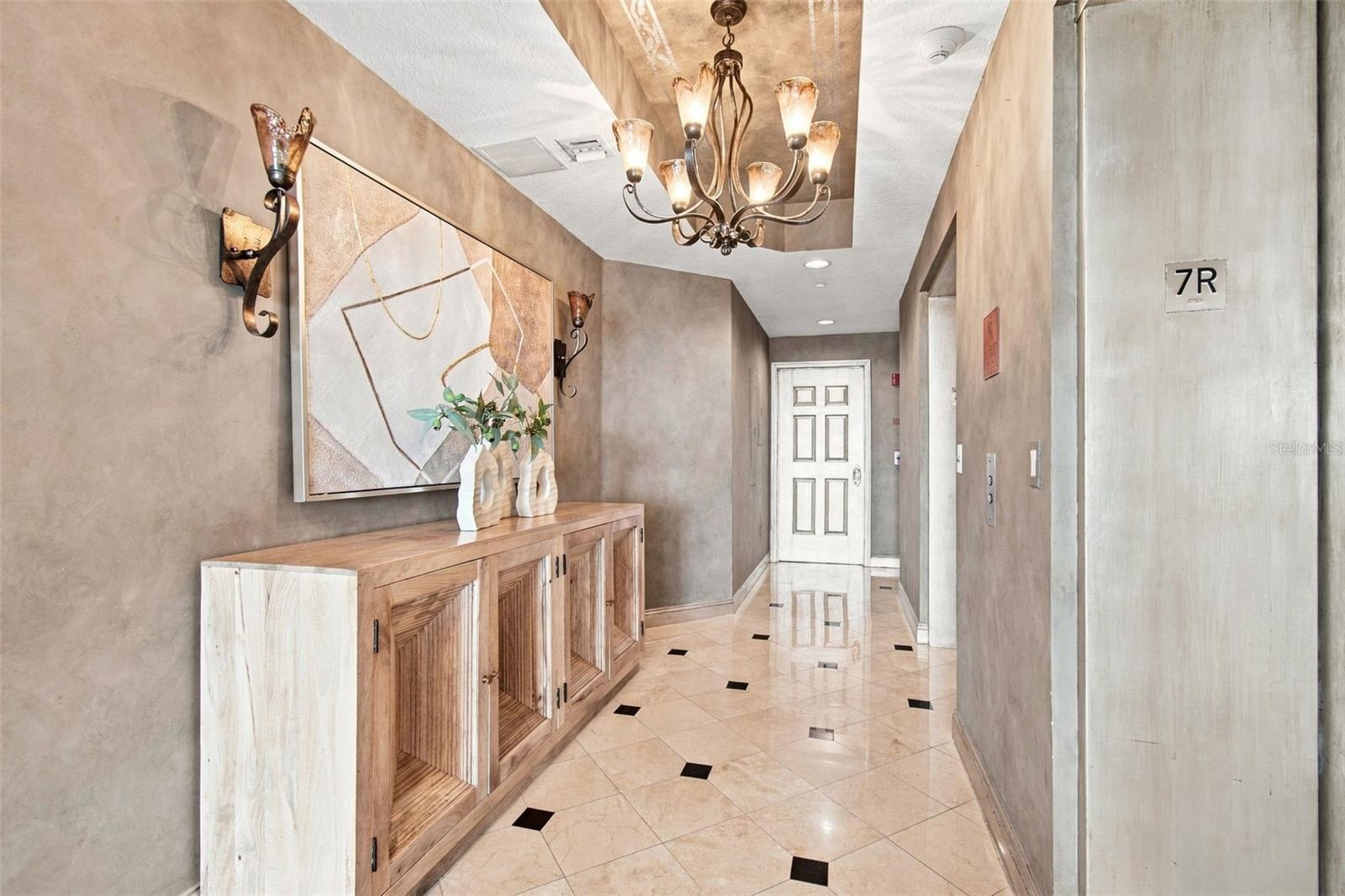 Private foyer