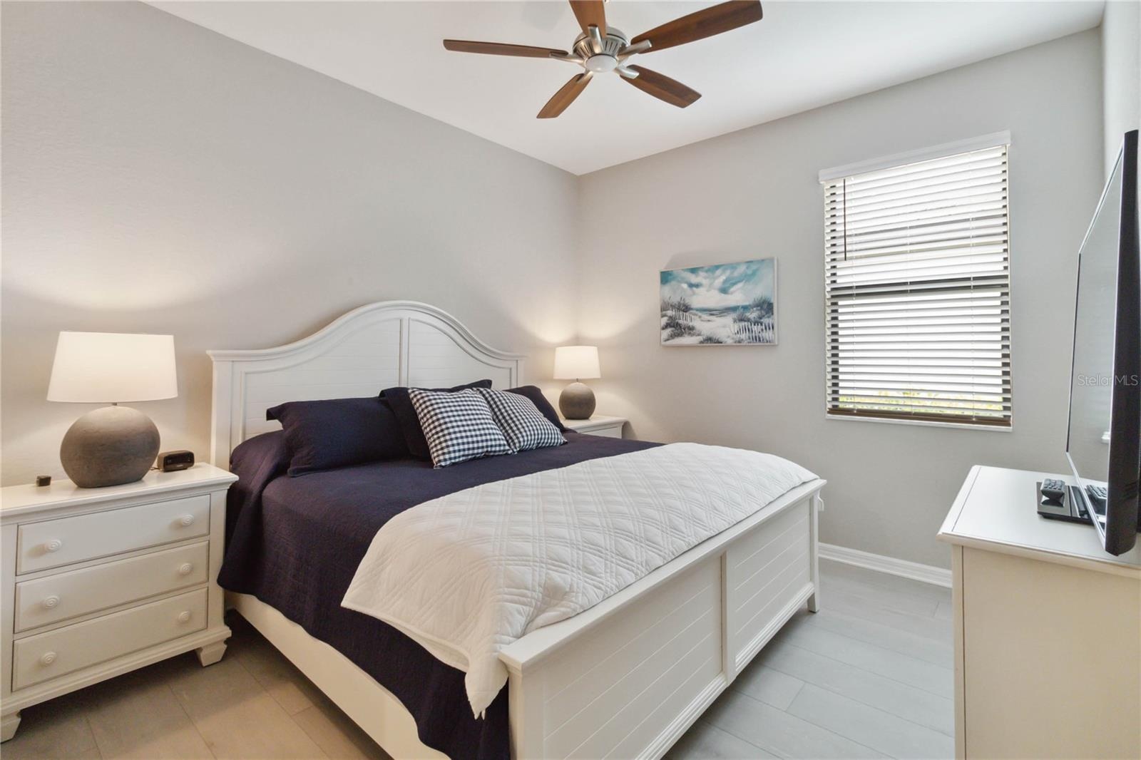Bedroom 3/3