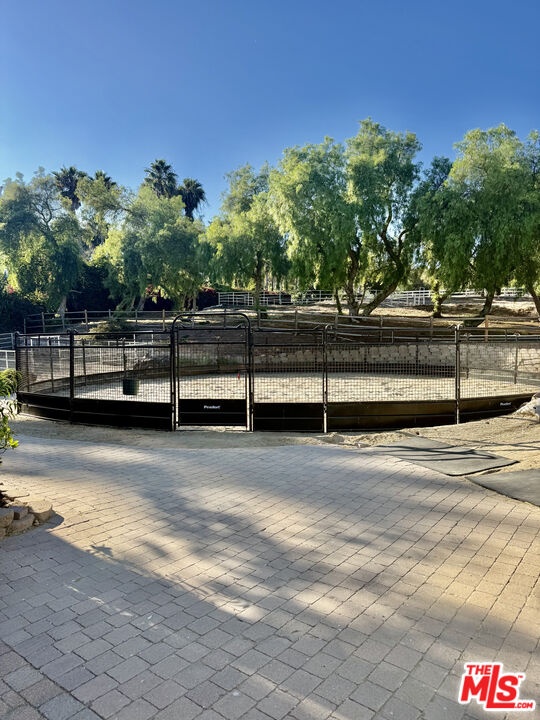 New Round Pen