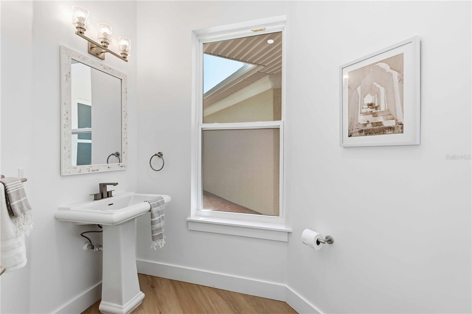 1/2 bath