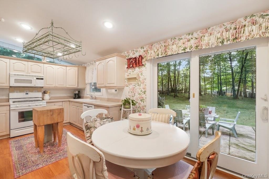 Bright kitchen