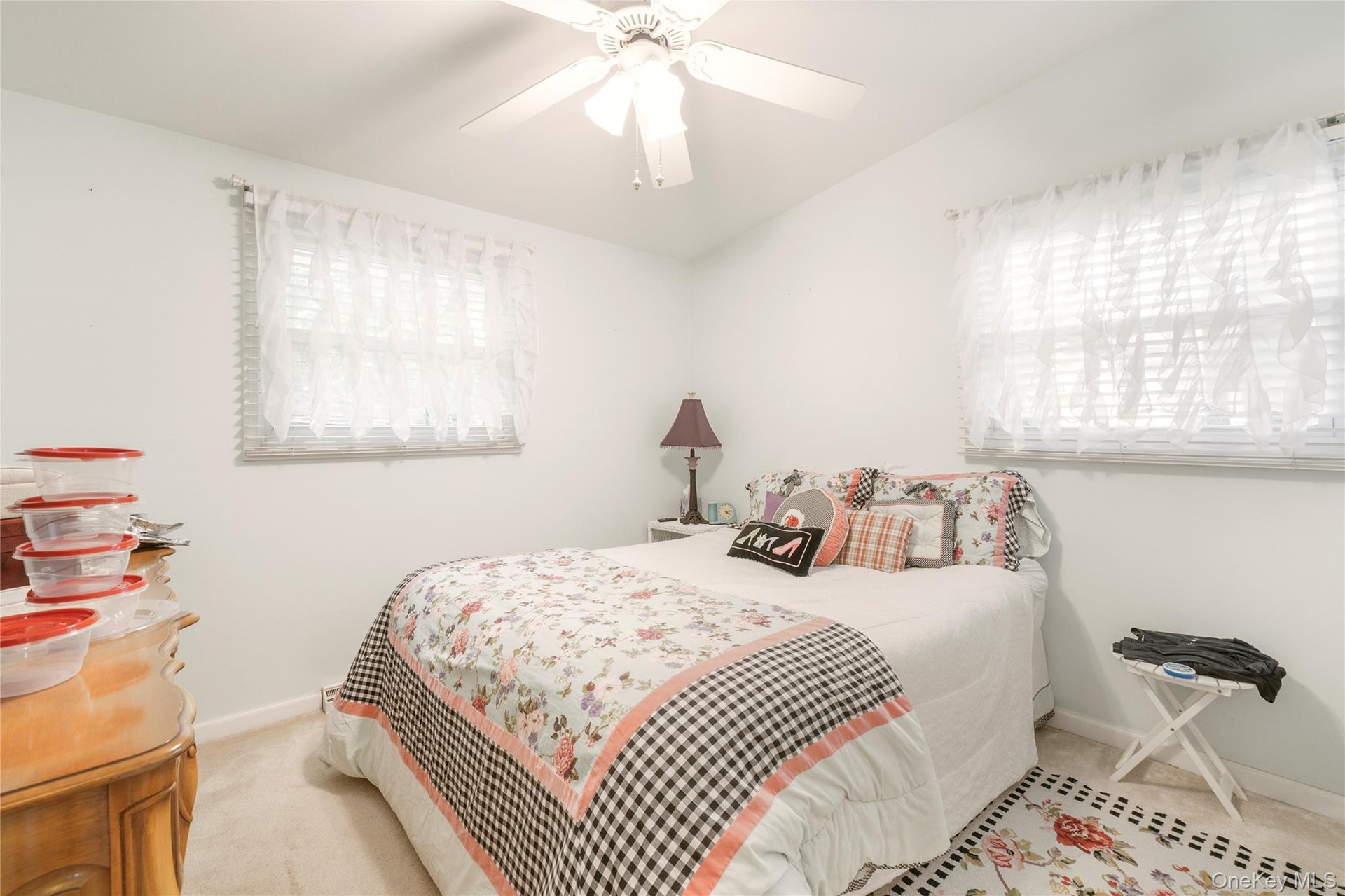 Secondary bedroom