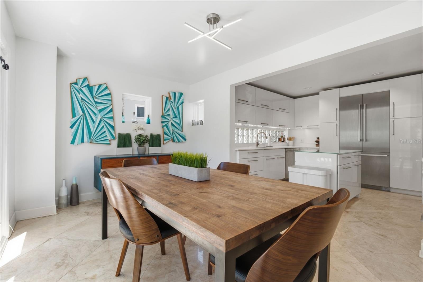 Adjacent dining