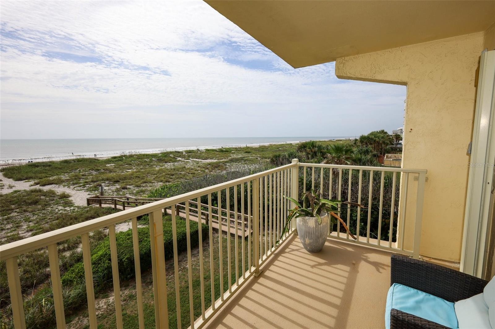 Balcony - Alt View