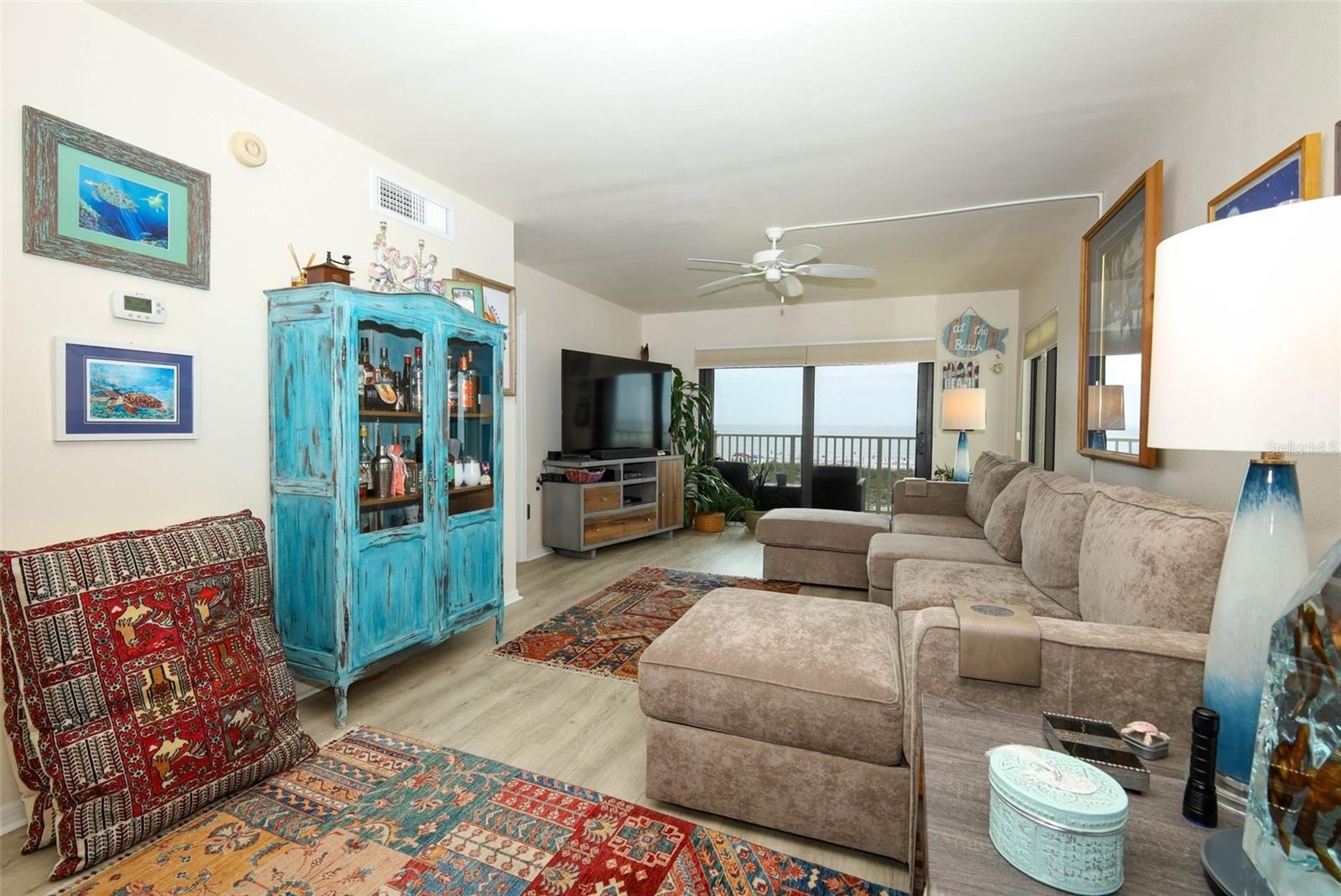 Living Room - Alt View
