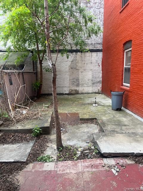 BACK YARD STORE