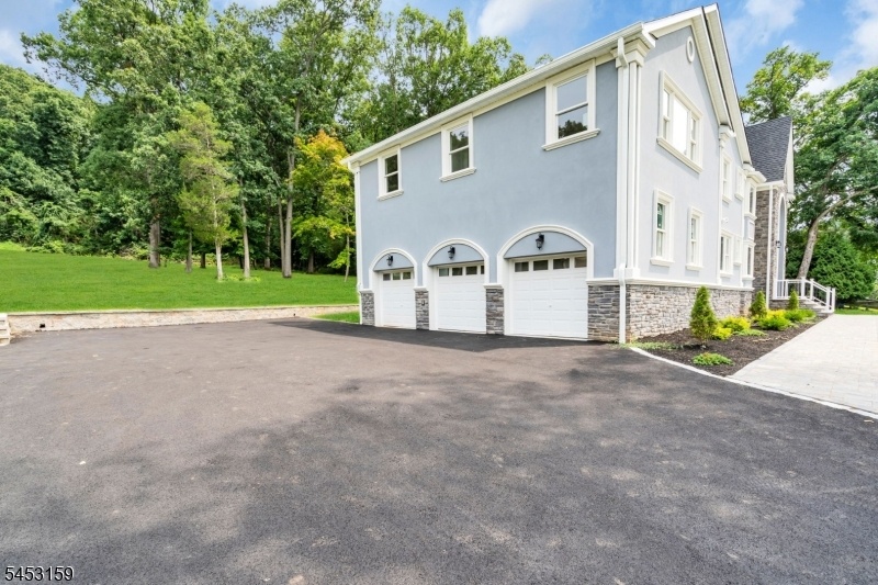 Drive Up to Garage