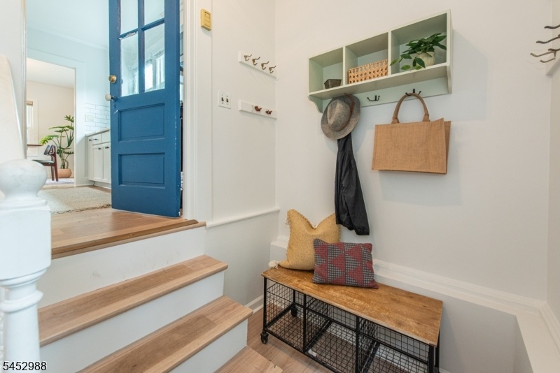 Rear Entry Landing
