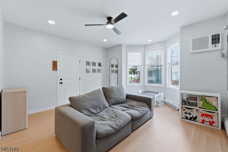1st FL living room
