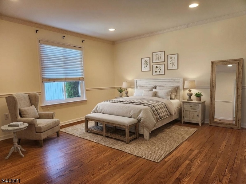 Primary Bed/Virtually Staged