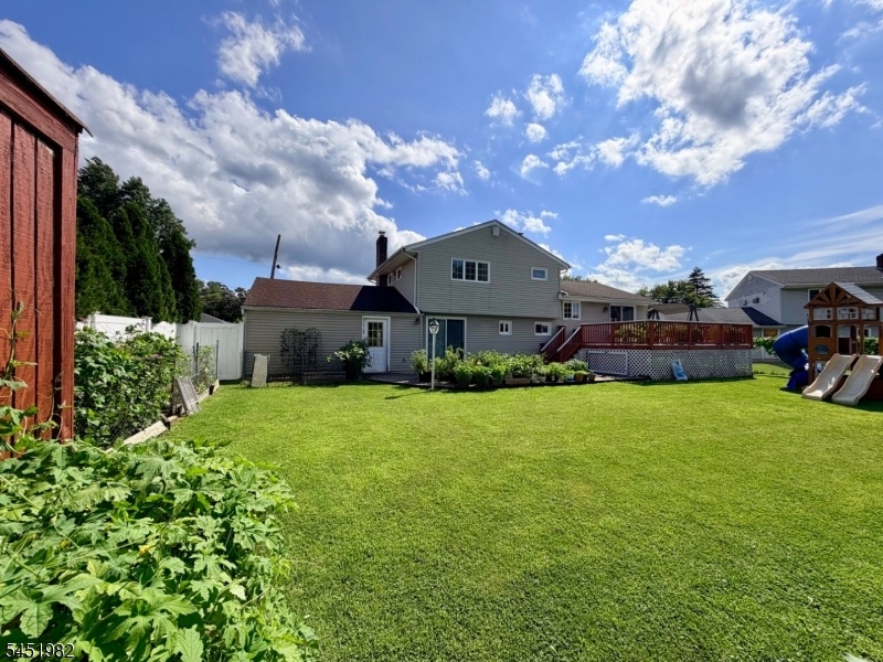 Ext yard & house