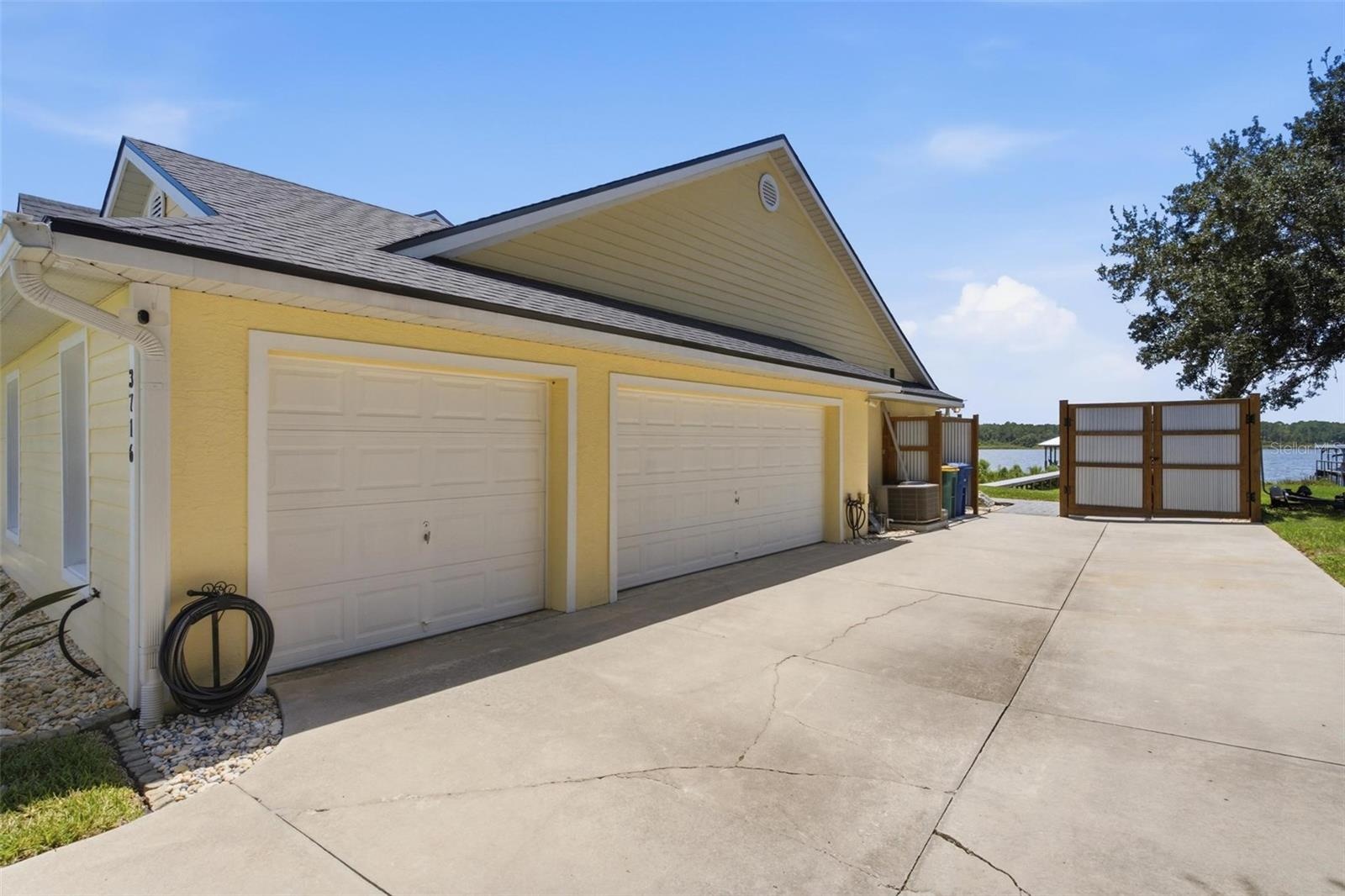 3 car garage