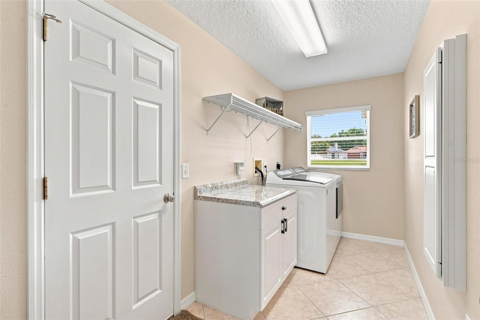 Laundry room off kitchen