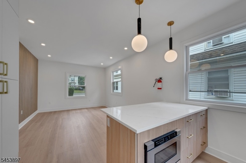 Kitchen/LR