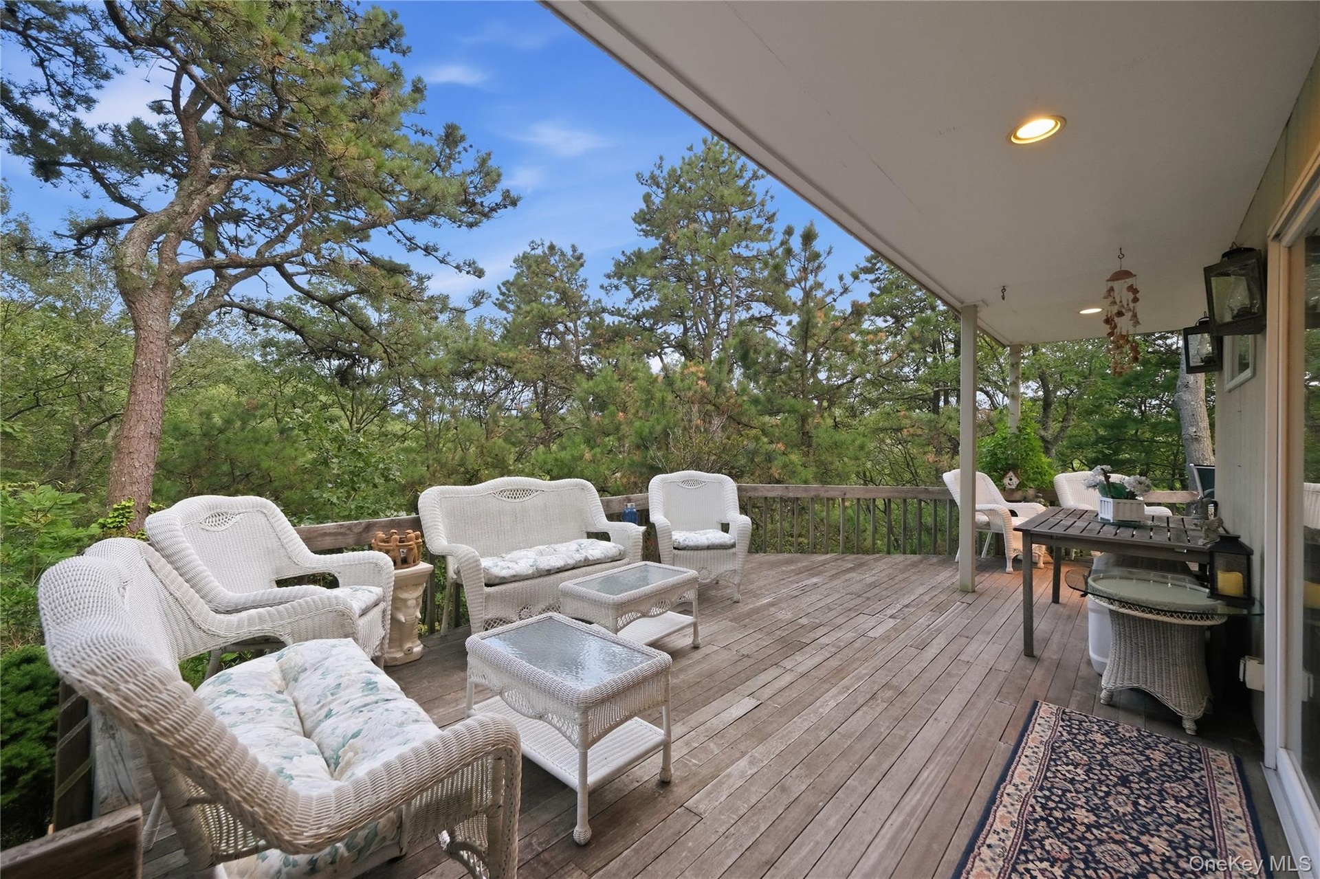 Deck off of kitchen