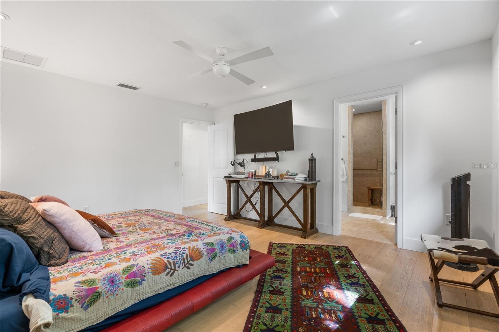 Primary Bed