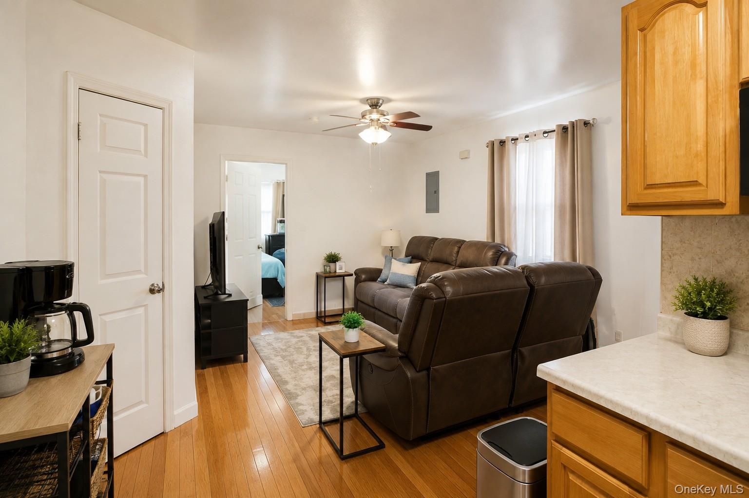 2nd Floor Living room
