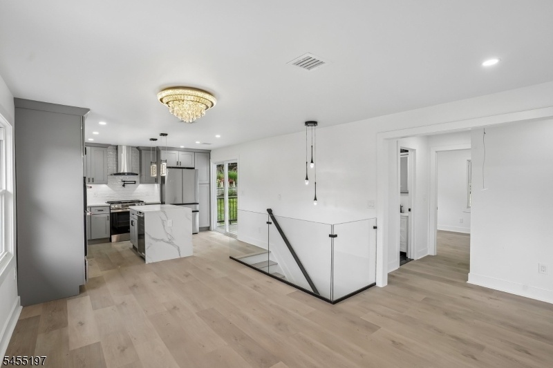 Dining/Eat in Kitchen