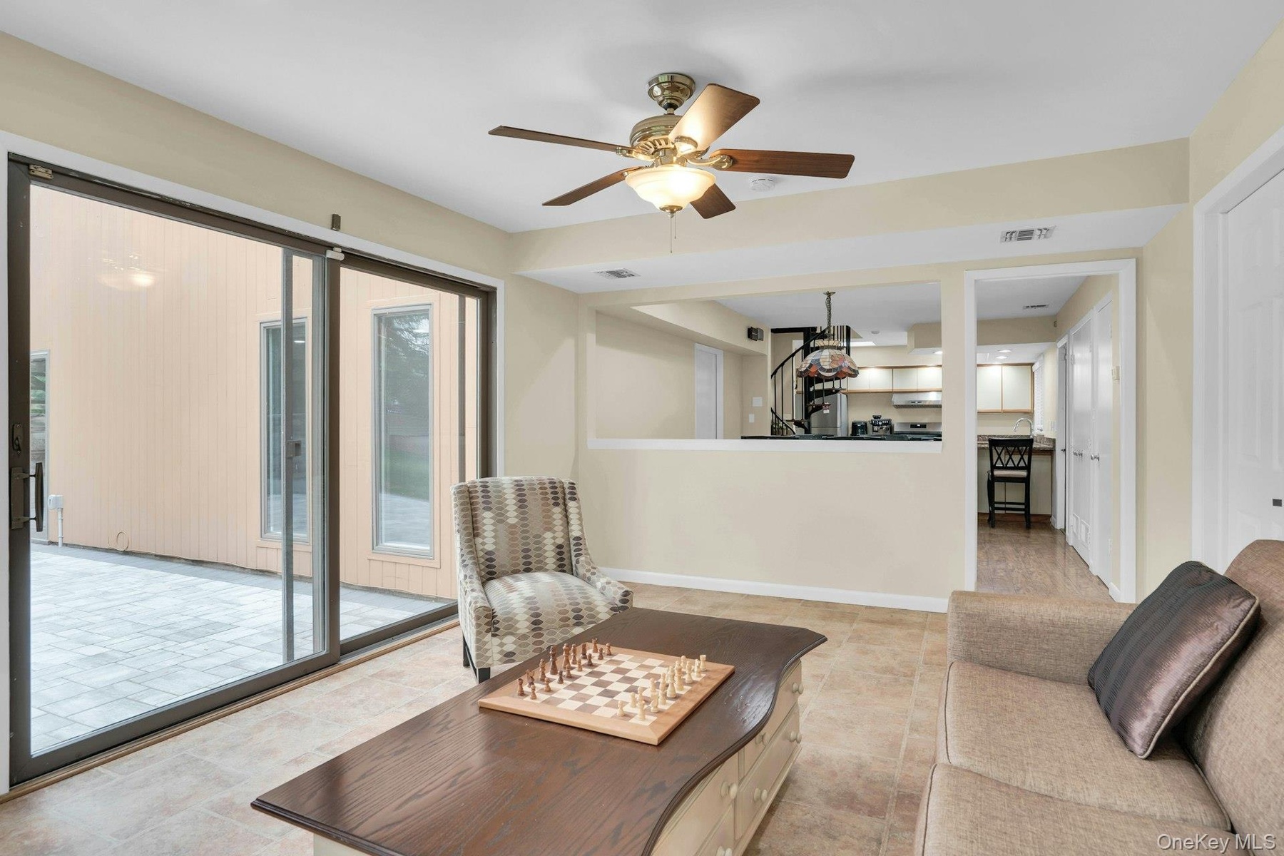 Sliders lead to fabulous patio from the other side.
