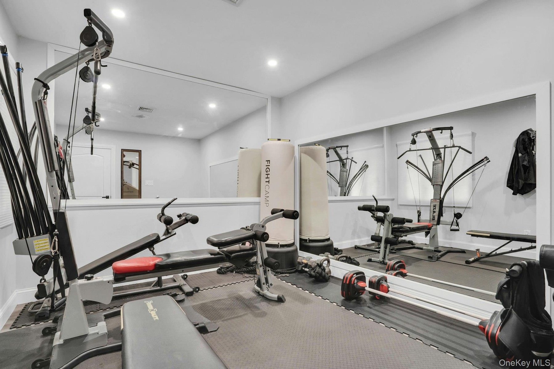 This is a treatment room or a gym!