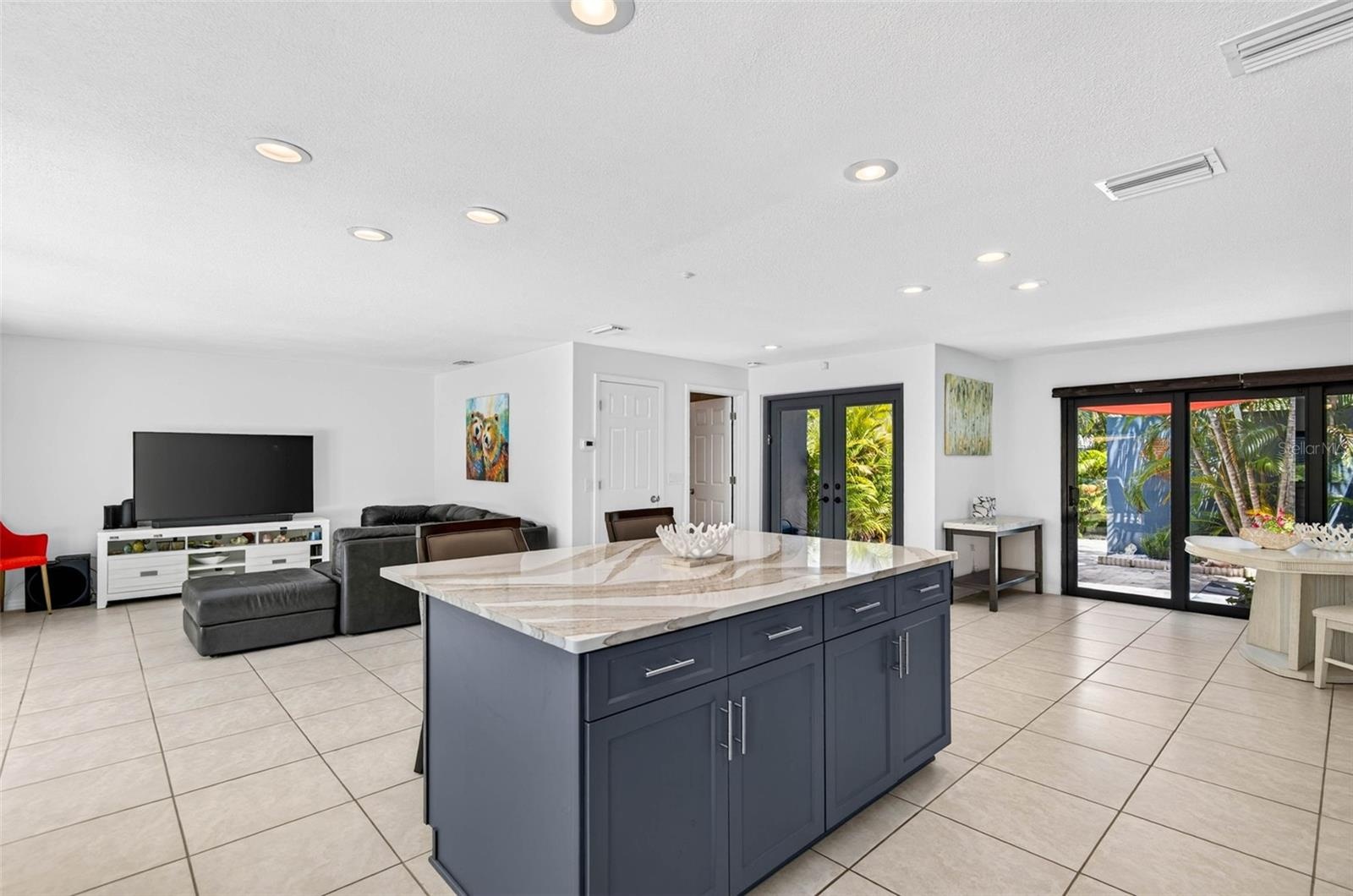 Island for Entertaining