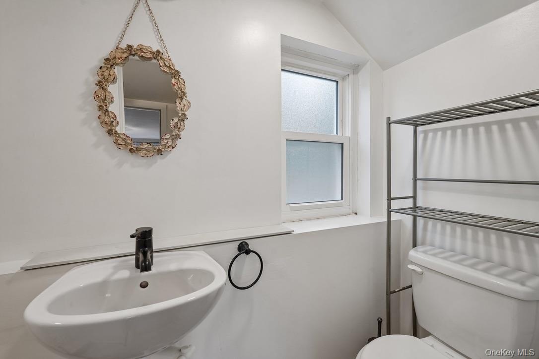 1/2 bath