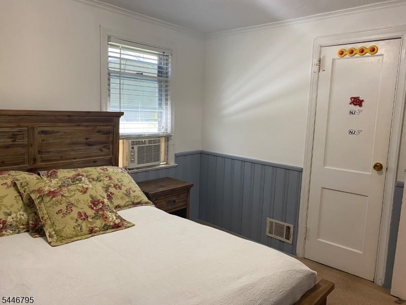 Bedroom /1st floor