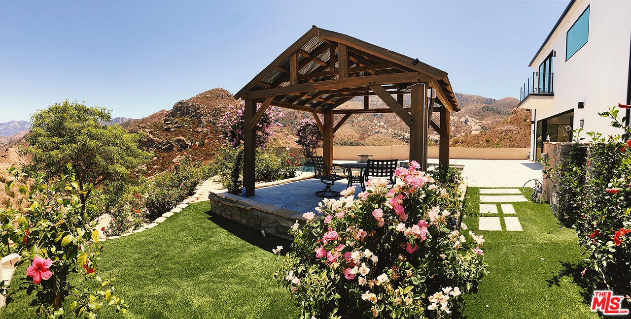 gorgeous rose gardens