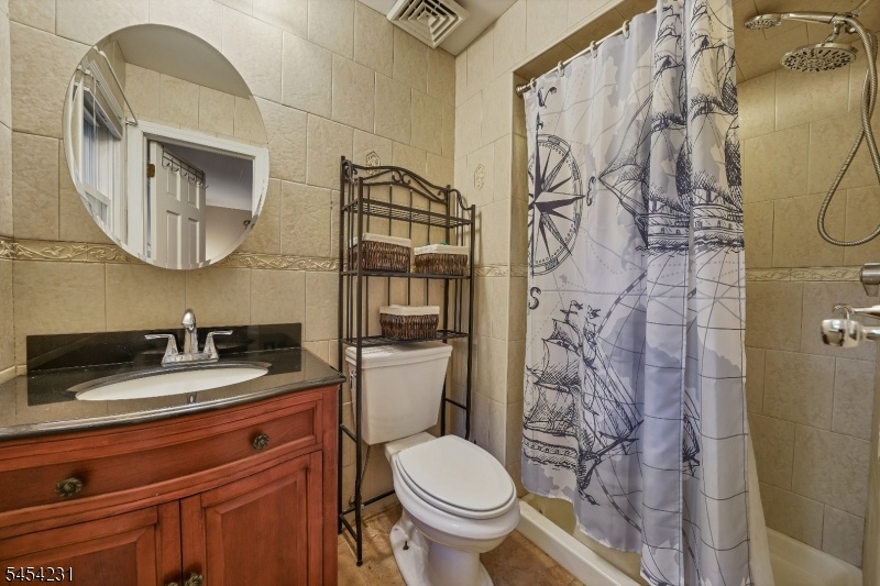 Full Bath in Primary Suite