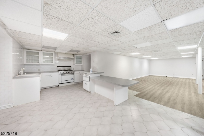 Downstairs Kitchen!
