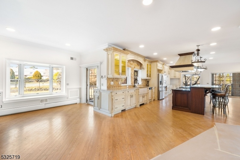 Bright & Airy!