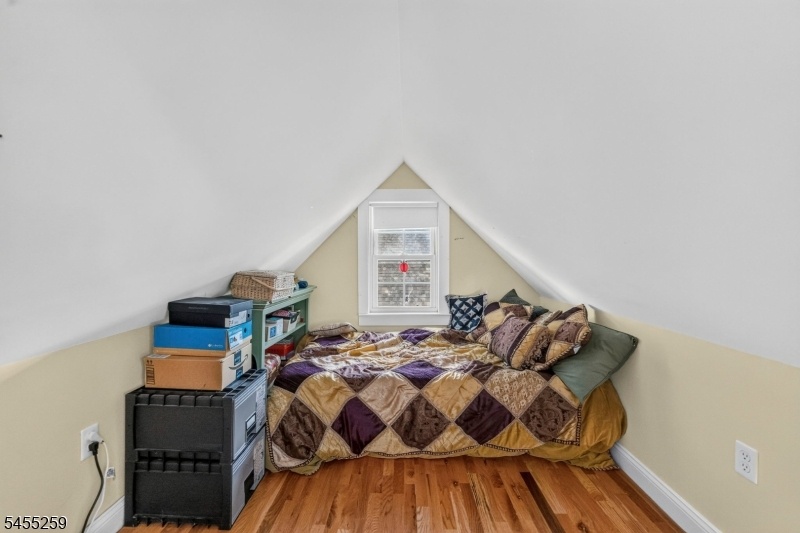 4th Bed
