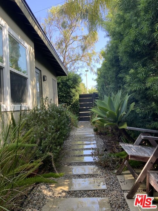 Grand Exterior Walkway