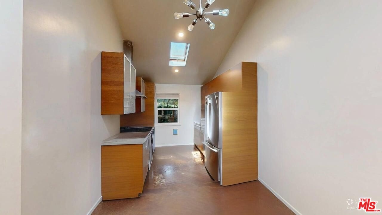 320 Grand Kitchen 1 sideview