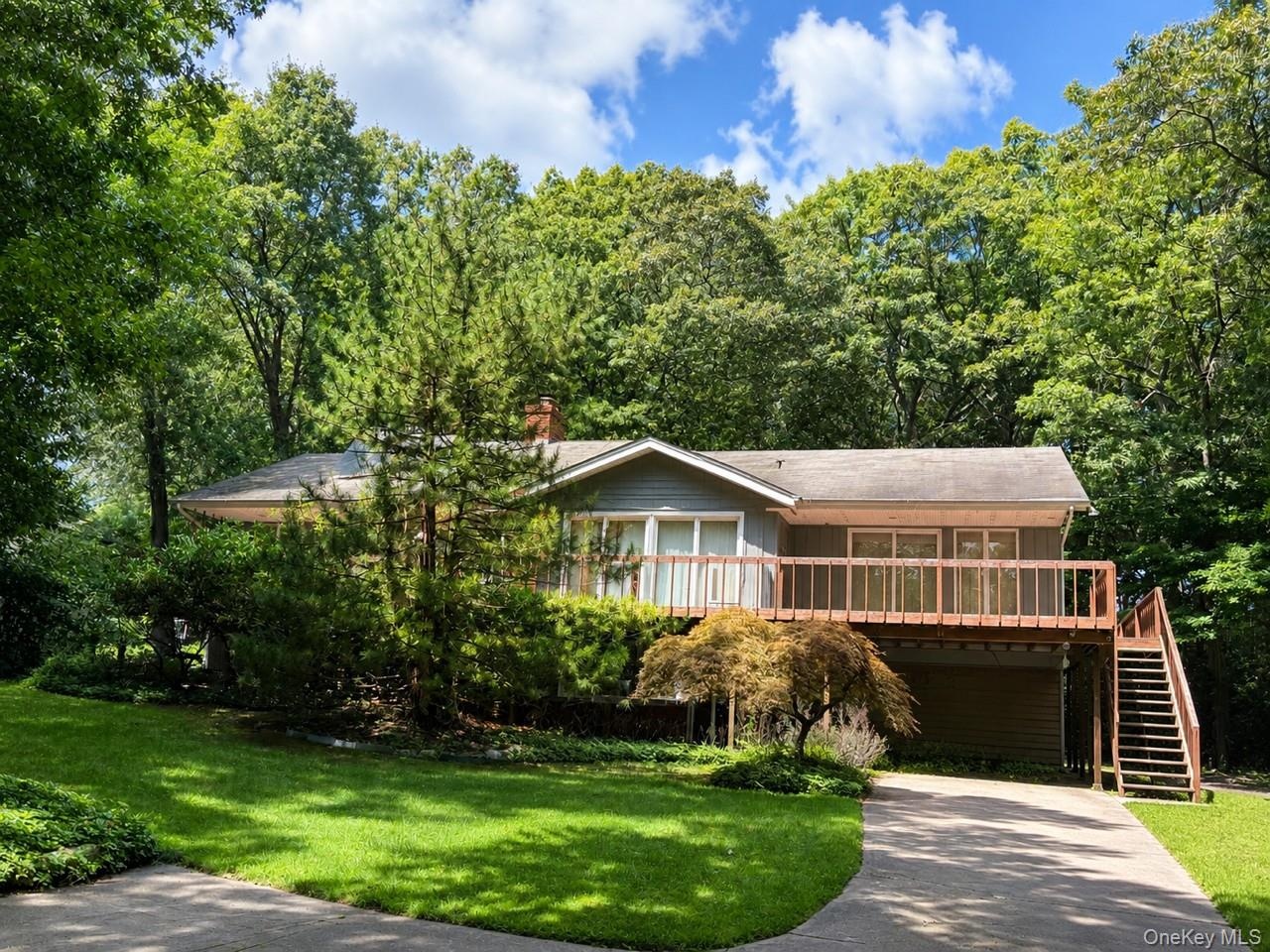 Welcome to 31 Ridge Rd. Smithtown, NY