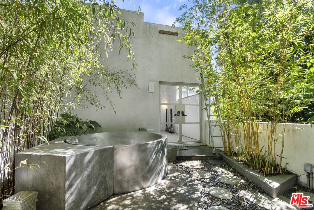 Outdoor space off primary bedr