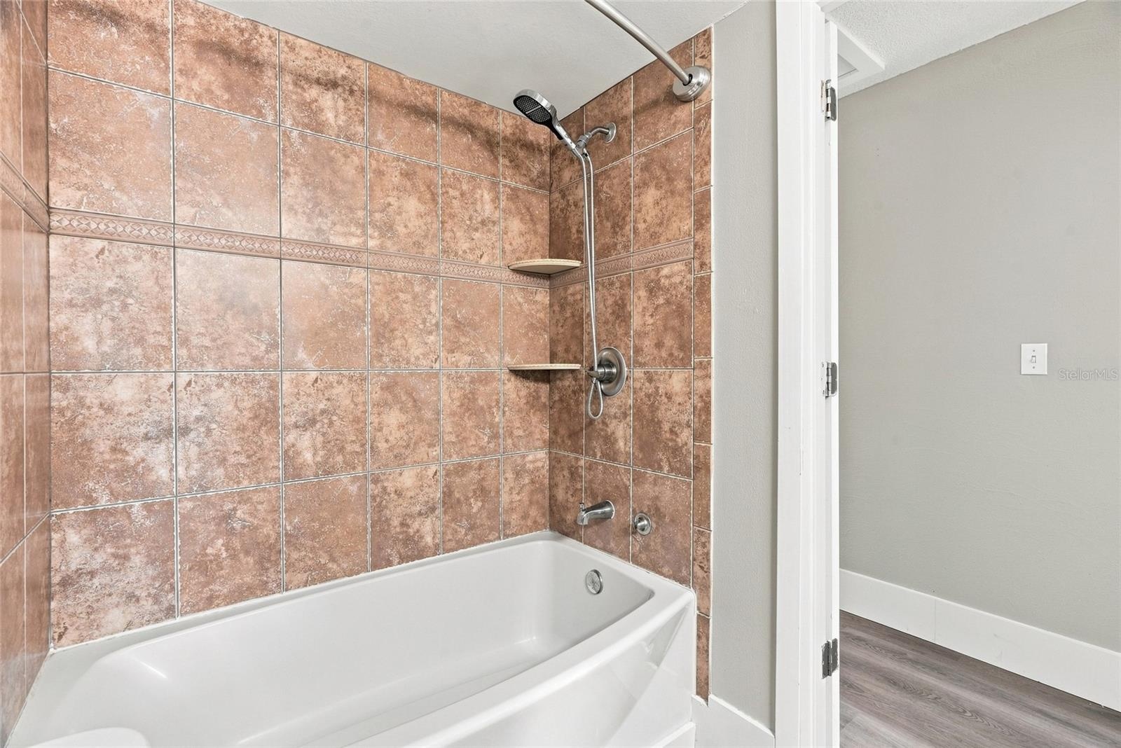 BATHROOM 2