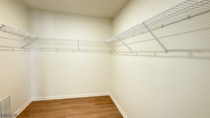walk in closet