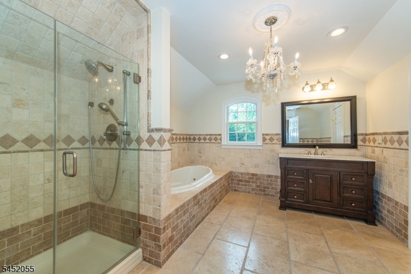 Hall Bath 3rd Floor