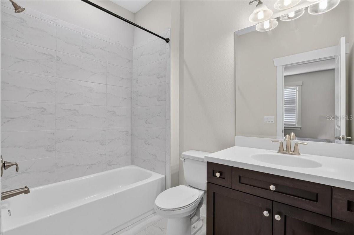 Ensuite Bed #1