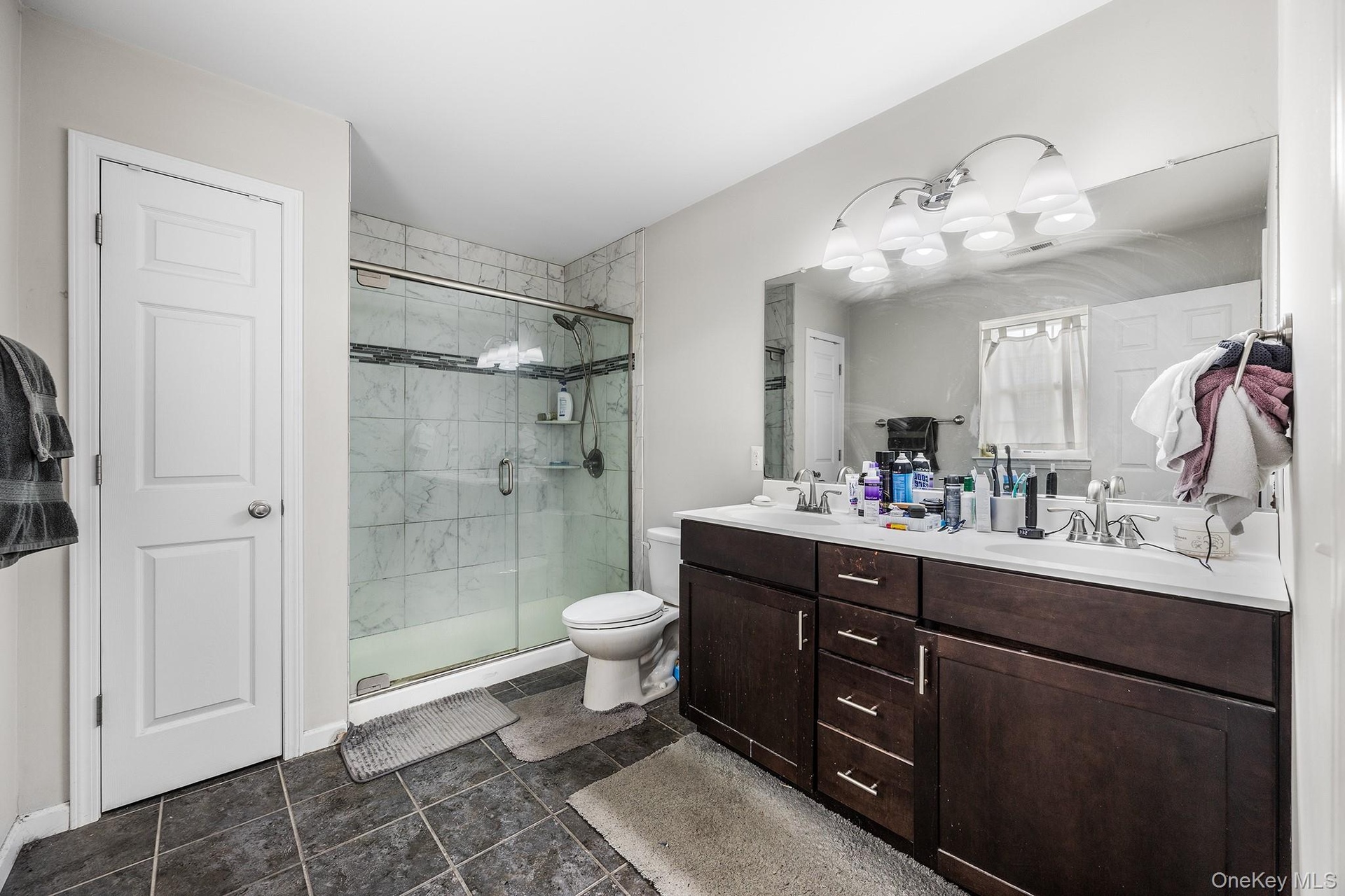 Ensuite bathroom