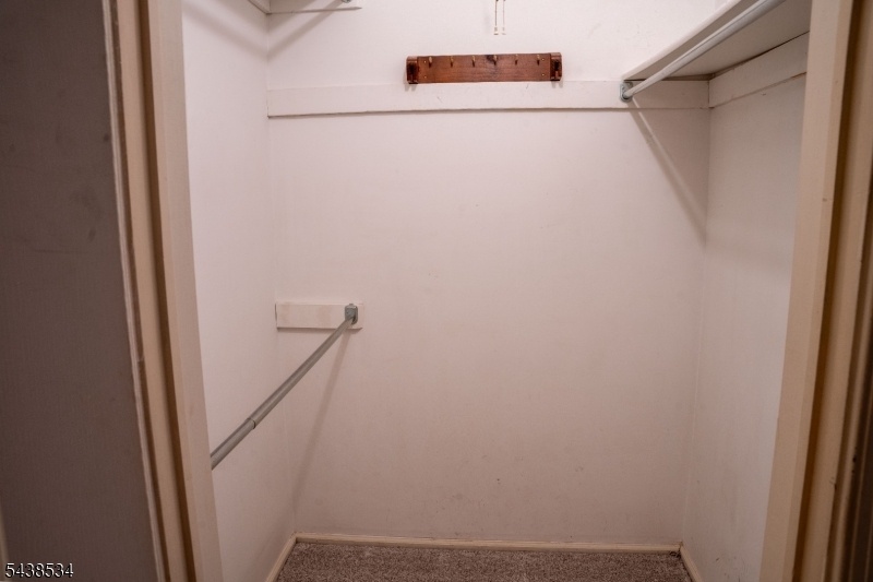 Walk-in-Closet