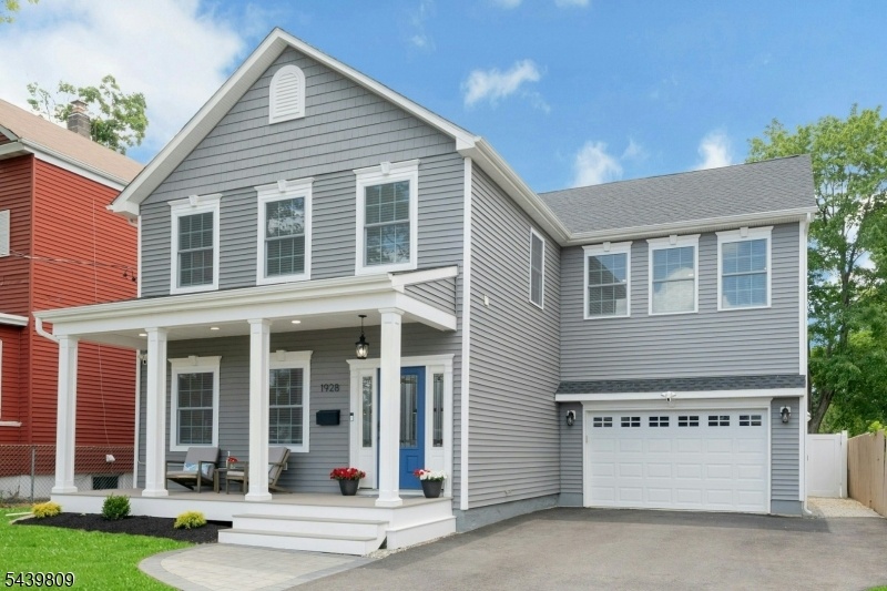 2 Car Attached Garage